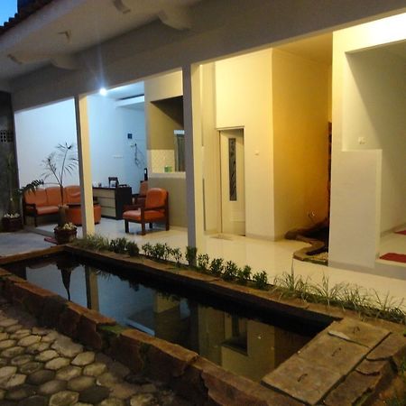 Pendowo Huis Guest House Jogyakarta Zewnętrze zdjęcie