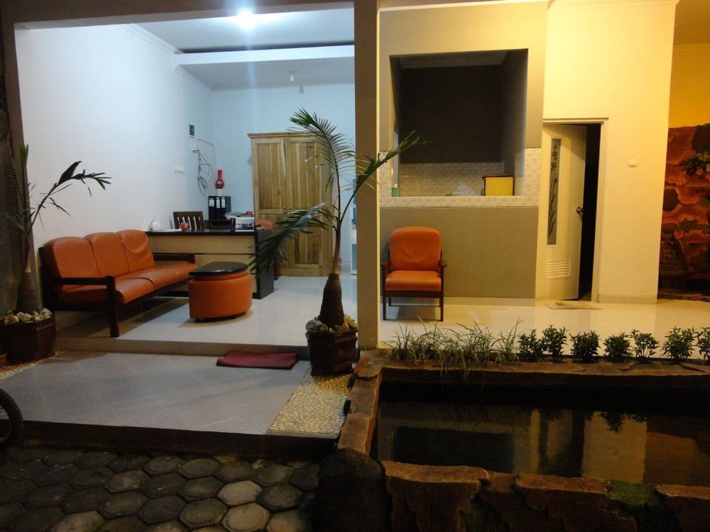 Pendowo Huis Guest House Jogyakarta Zewnętrze zdjęcie